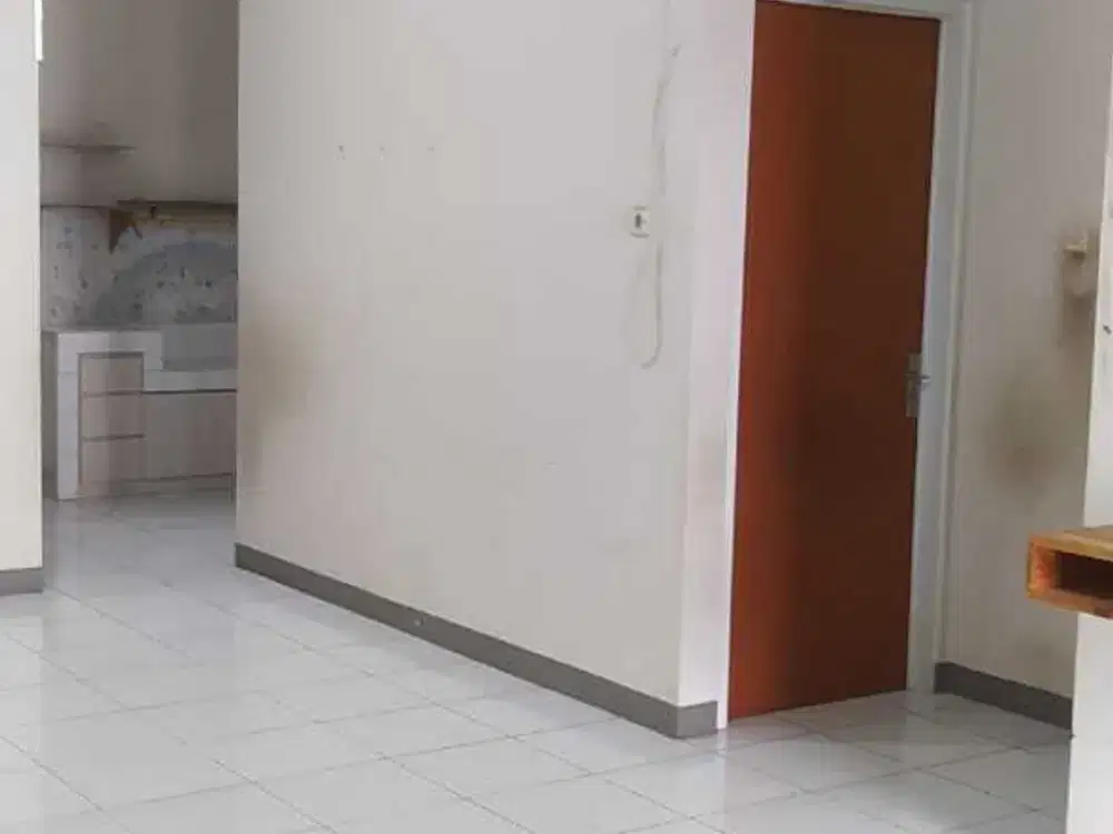 Di Jual Rumah Siap Huni Taman Kopo Ketapang
