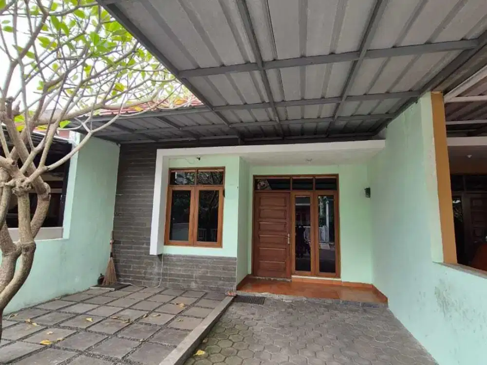 Disewakan Rumah Semi Furnish Dalam Komplek Dekat Terminal Cicaheum