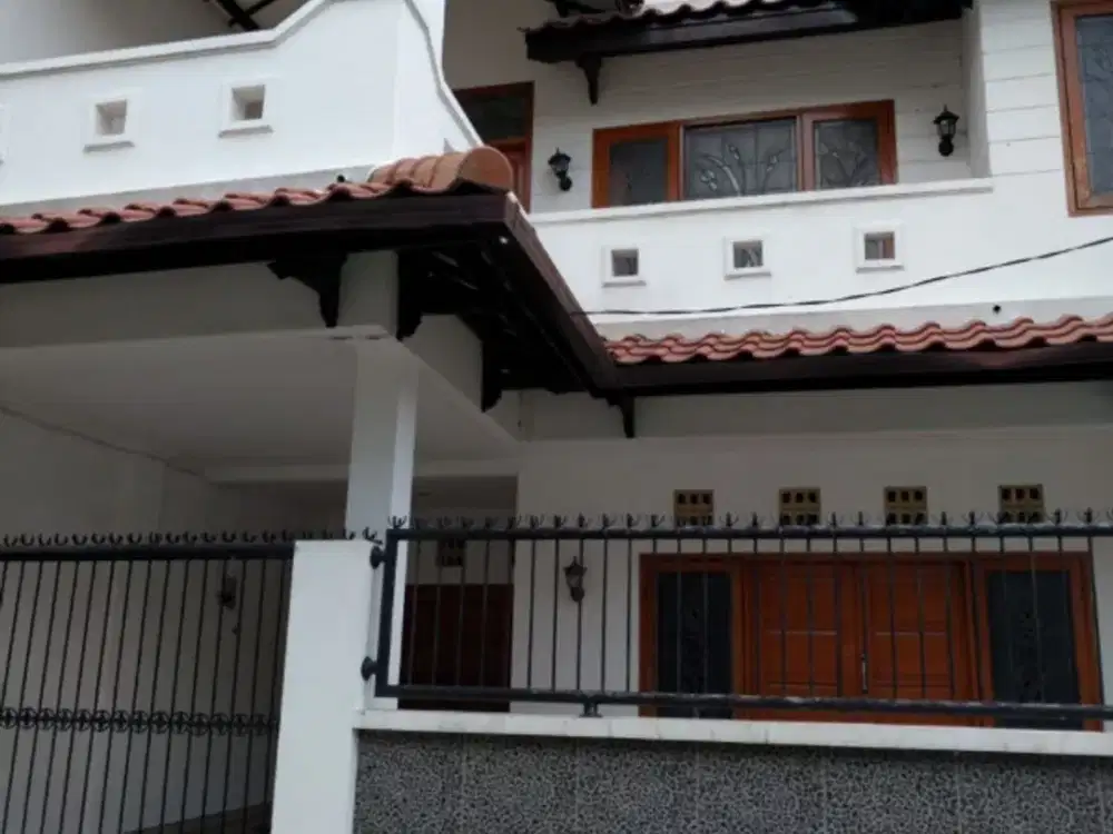 RUMAH GAYUNGSARI GRAHA INDAH STRATEGIS, MASIH TERSEWA