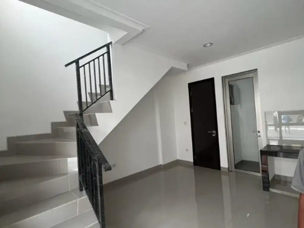 Rumah 2 lantai 2 kamar di Pantai Indah Kapuk Cluster Nashville