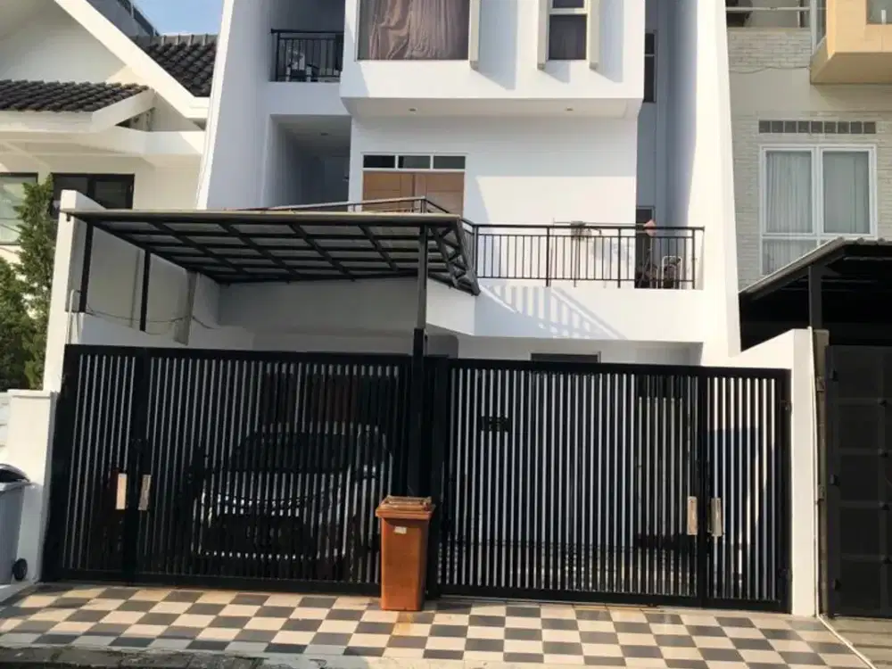 DIJUAL RUMAH 3 LANTAI PIK 1 CAMAR PERMAI UK 7x24 SHM BISA NEGO READY