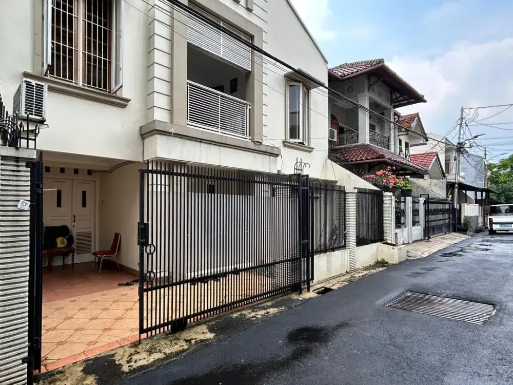 BEST PRICE! DIJUAL RUMAH SIAP HUNI DAERAH TEBET