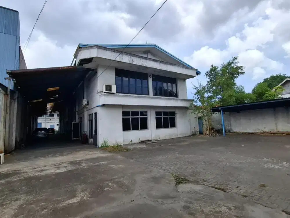 6.5jt/m tanah dan bangunan gudang RAYA KLETEK TAMAN SIDOARJO