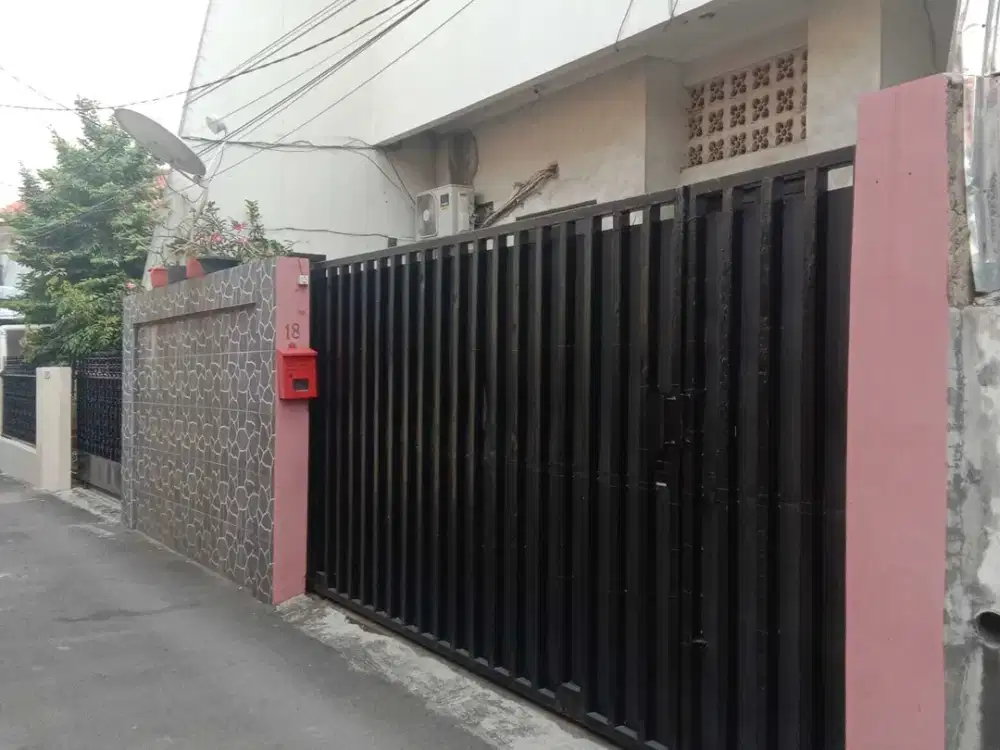 Rumah Di jual cepat Tebet Barat