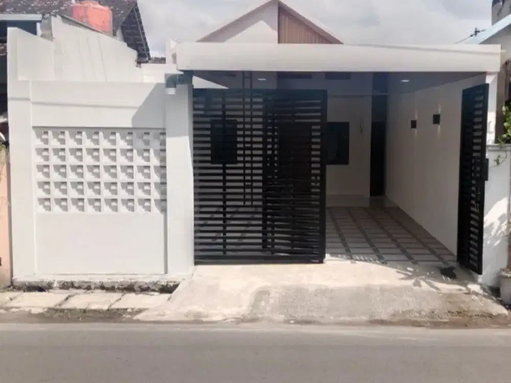 Rumah Bagus Siap Huni Karangasem Solo Kota