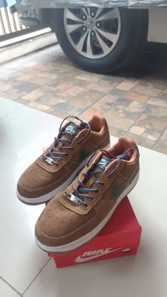 NIKE Air Force 1