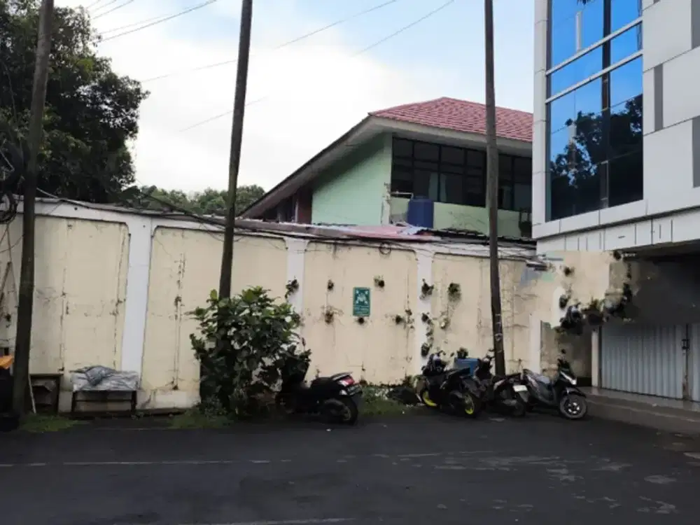 Ruko 4½ lt di Pejaten JakSel Dijual or Disewa Segera