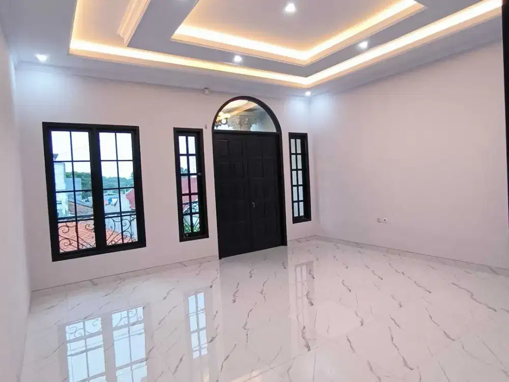 Rumah mewah 3 lantai di jatipadamg jakarta selatan