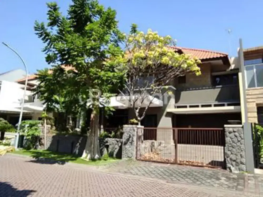 MURAH! Rumah GRAHA FAMILI dkt Citraland, Pakuwon Indah, Dian Istana
