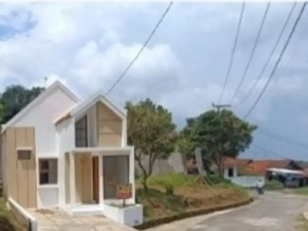Rumah strategis pinggir jalan siap huni