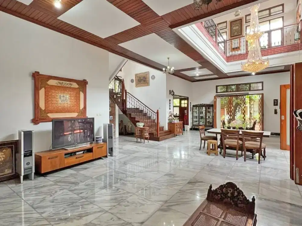 Rumah Luxury 2 Lantai di Bintaro Sektor 5