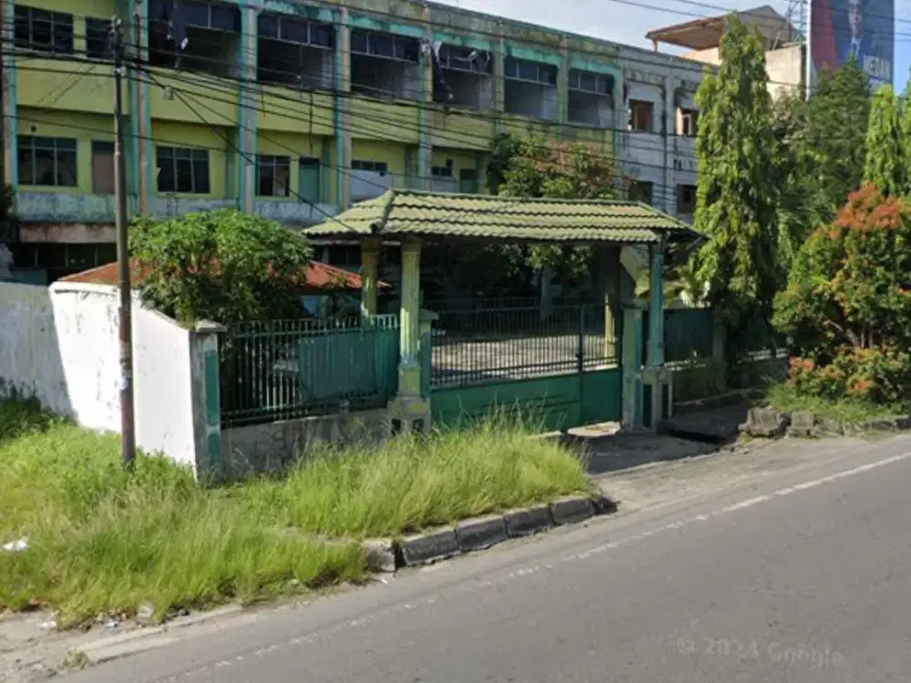 Tanah dan bangunan di jln cemara-krakatau medan