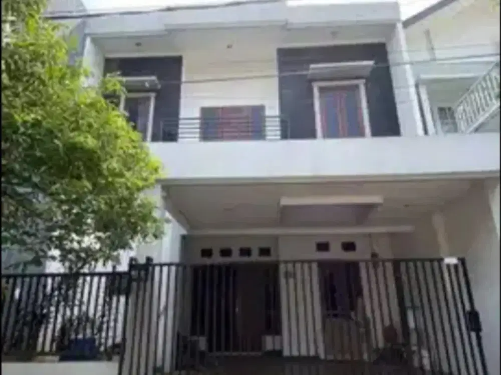 JARANG ADA DI JUAL RUMAH CANTIK & LUAS DEKAT MALL PAKUWON