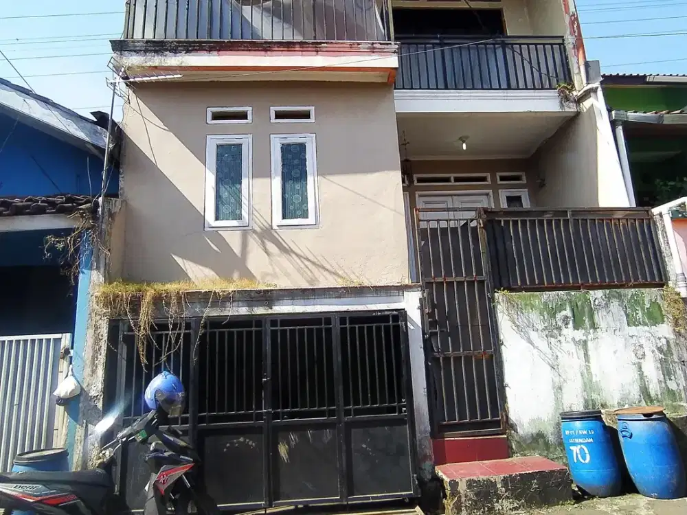 Langka rumah 2 lantai harga 299jt di komplek ujung berung bandung