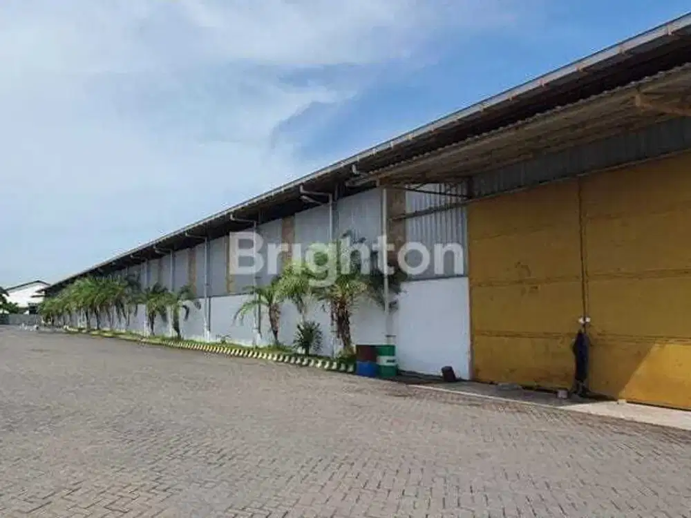 DIJUAL Pabrik  Jl. Raya Pelemwatu, Menganti Gresik. Jawa Timur