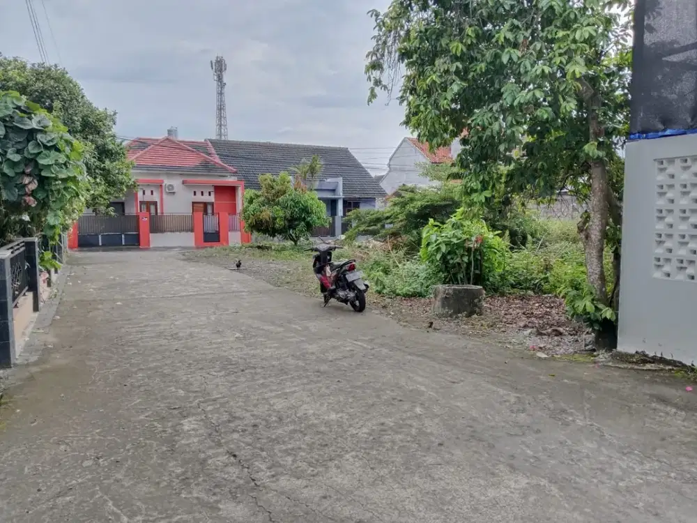 Tanah Hook dekat Stadion dan Jogjabay Maguwo