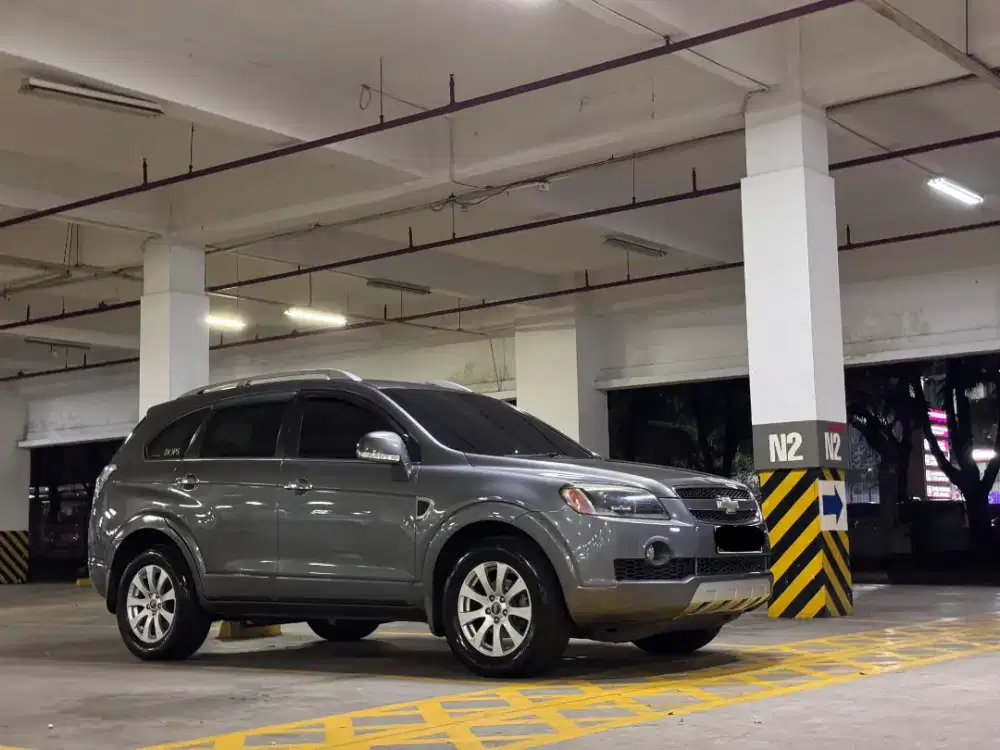 Captiva Diesel AWD AT 2011 terawat !!termurah