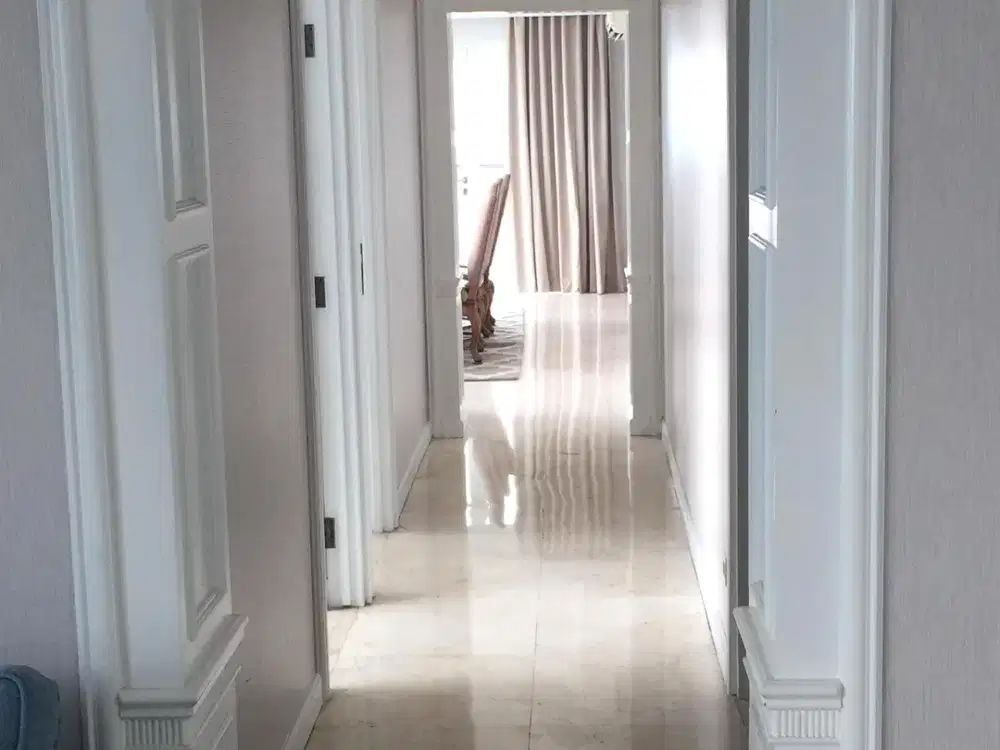 DISEWAKAN APARTEMEN BELLAGIO RESIDENCE TIPE 3 BR POSISI HOEK CITY VIEW