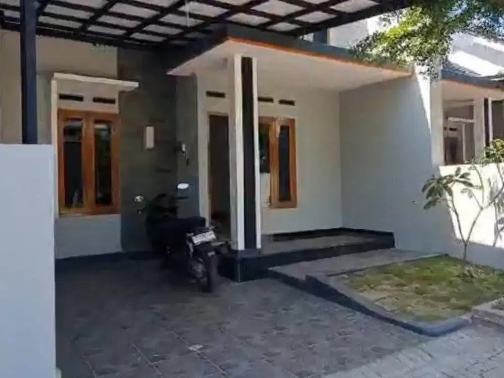Rumah Baru Modern Ready 2 Unit & Pesan Bangun Sukoharjo