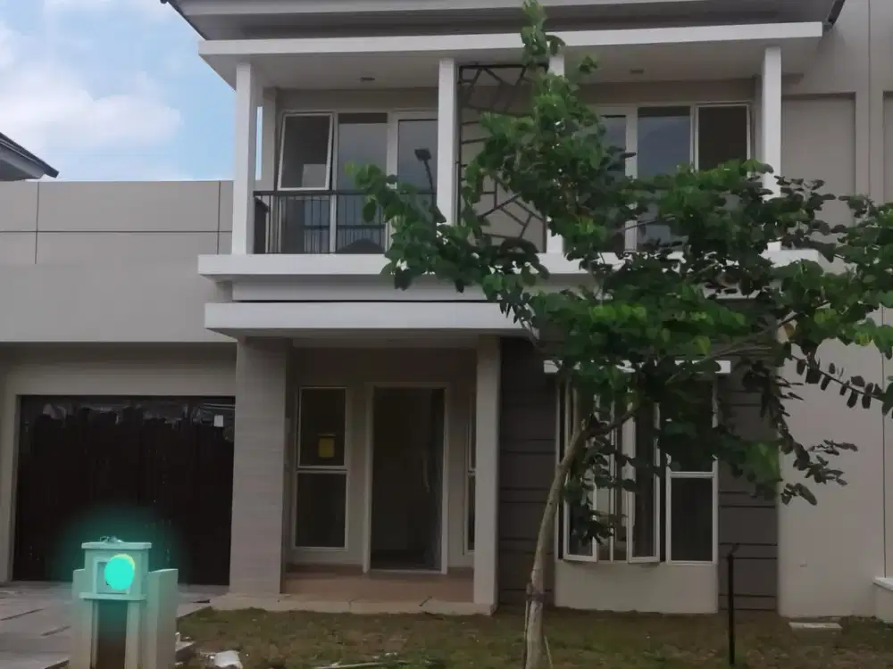 MURAH BANGET ! Jual rumah 2 lantai 10x20 Suvarna Sutera