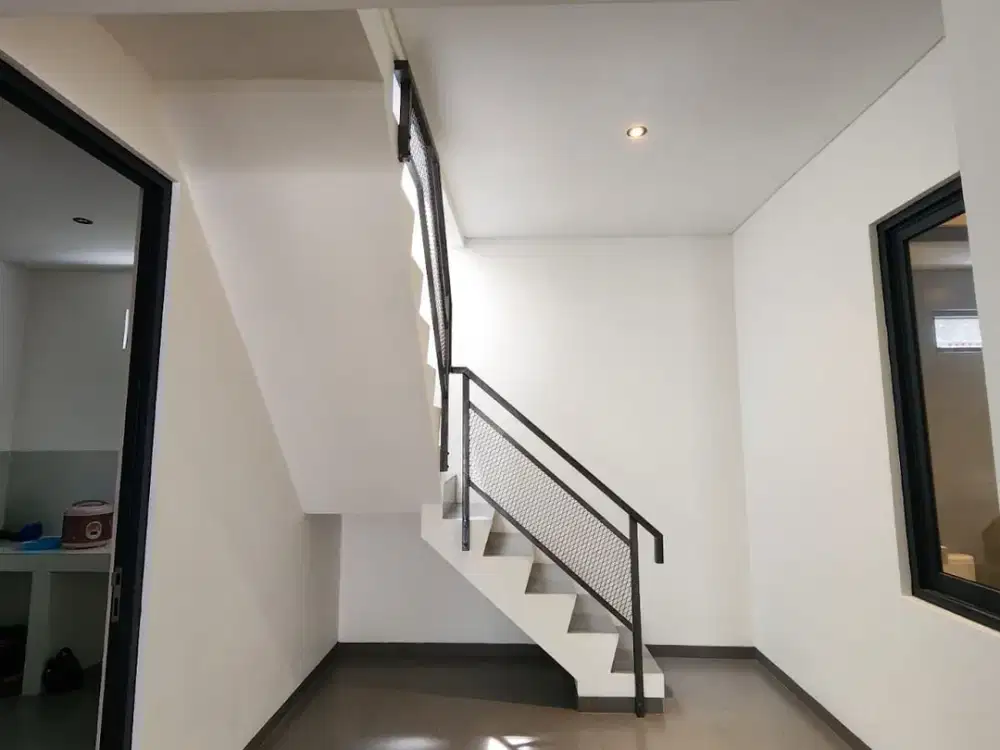 Dijual Rumah di Taman Rahayu 3 Kondisi Bagus