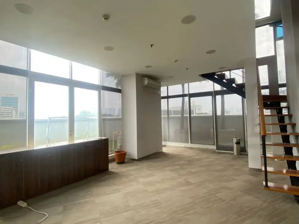 Kantor kawasan Slipi luas 900an m2 furnish siap pakai, pusat komersial