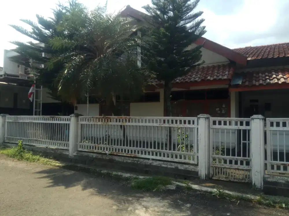 dijual rumah asri area turangga buahbatu