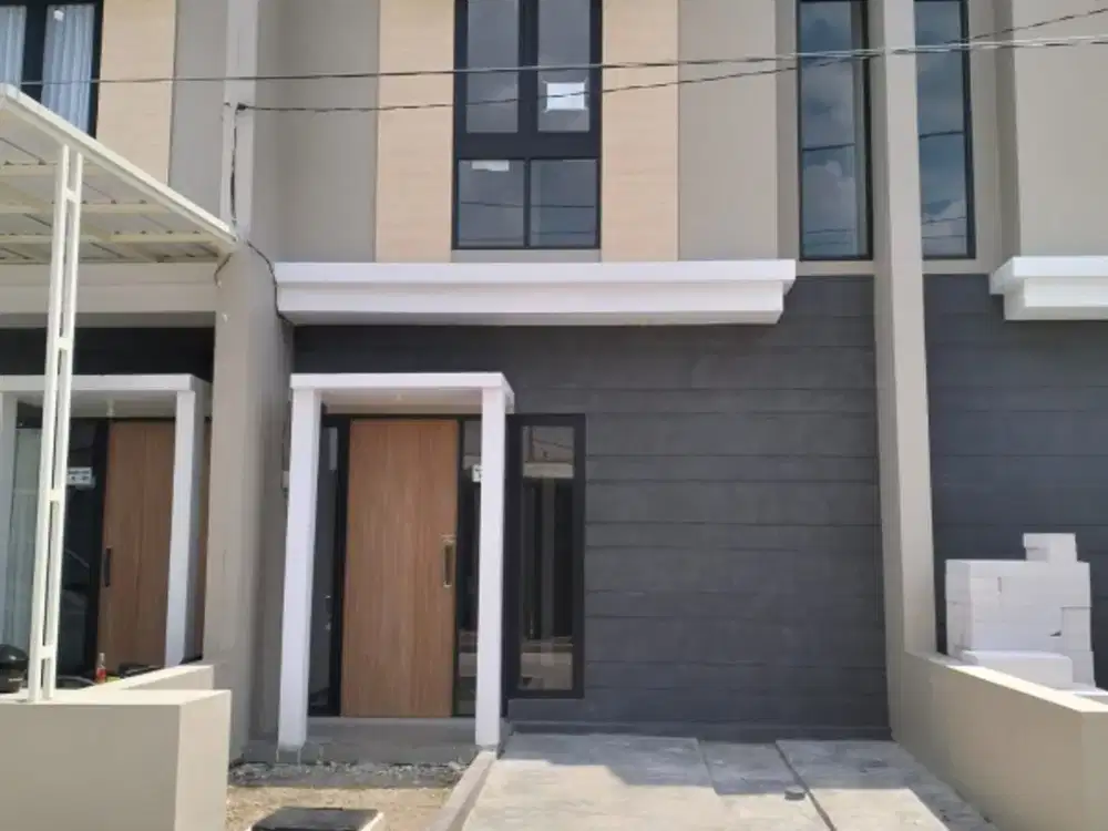 rumah baru 2lt 800 jt an Alana Regency Surabaya
