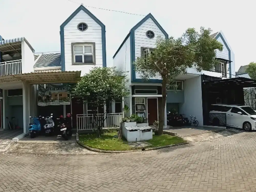 Rumah 2 lantai model American classic di Zian Istana