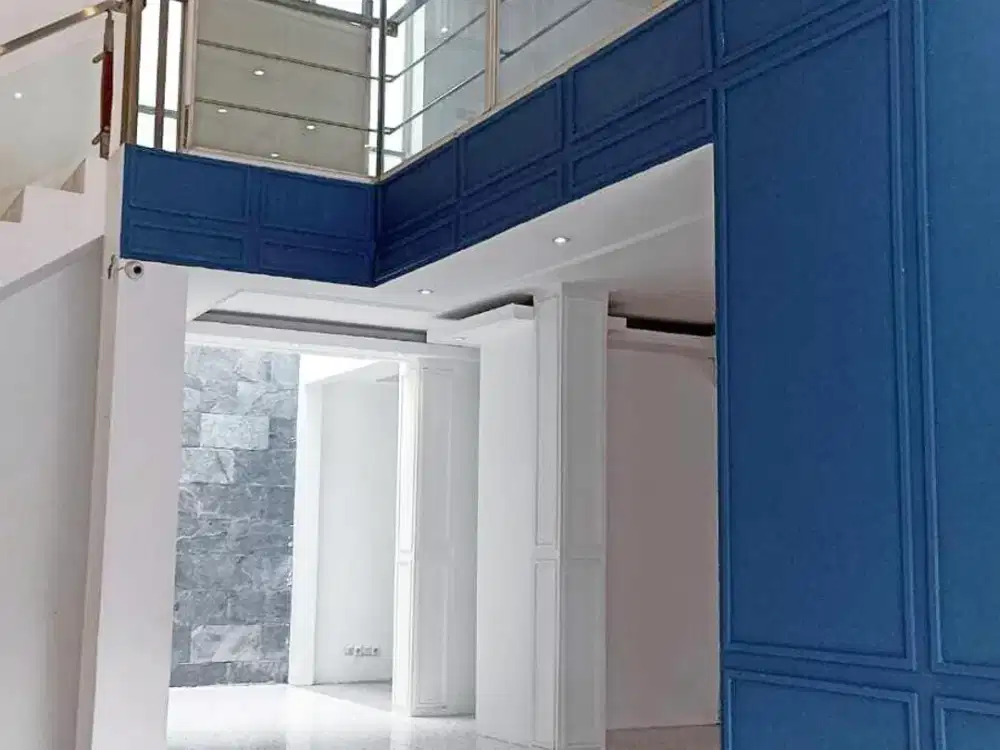 Rumah disewakan di Kebayoran Baru Untuk Usaha