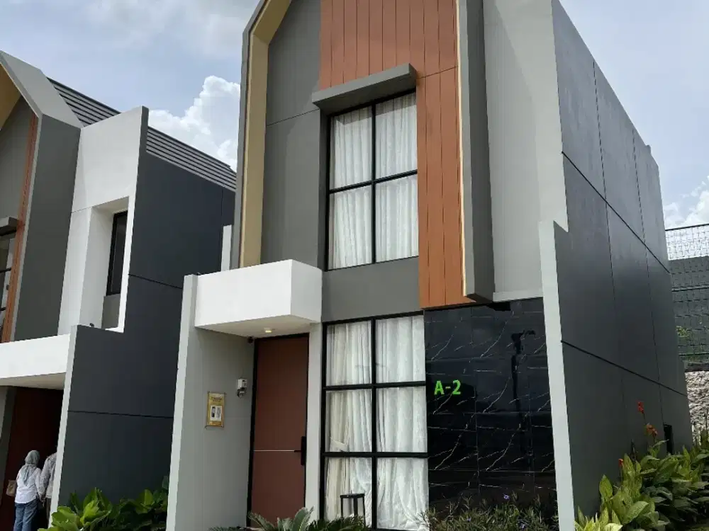 Rumah 2 Lantai Siap Huni dekat Stasiun Kereta KRL Cisauk Serpong BSD