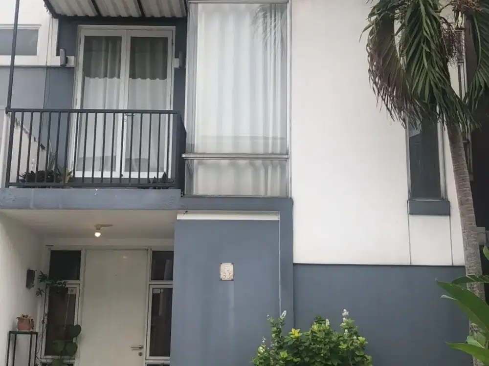 Rumah 2 lantai di serpong dekat stasiun dan toll bsd