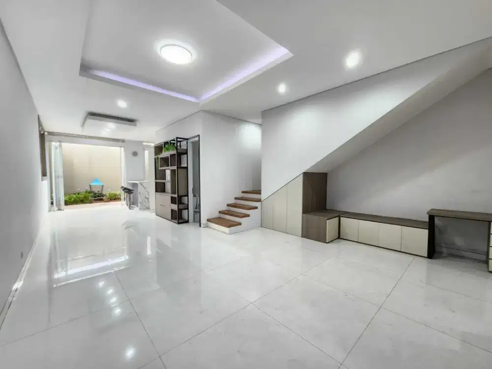 Jual Rumah Mewah di Mekarwangi