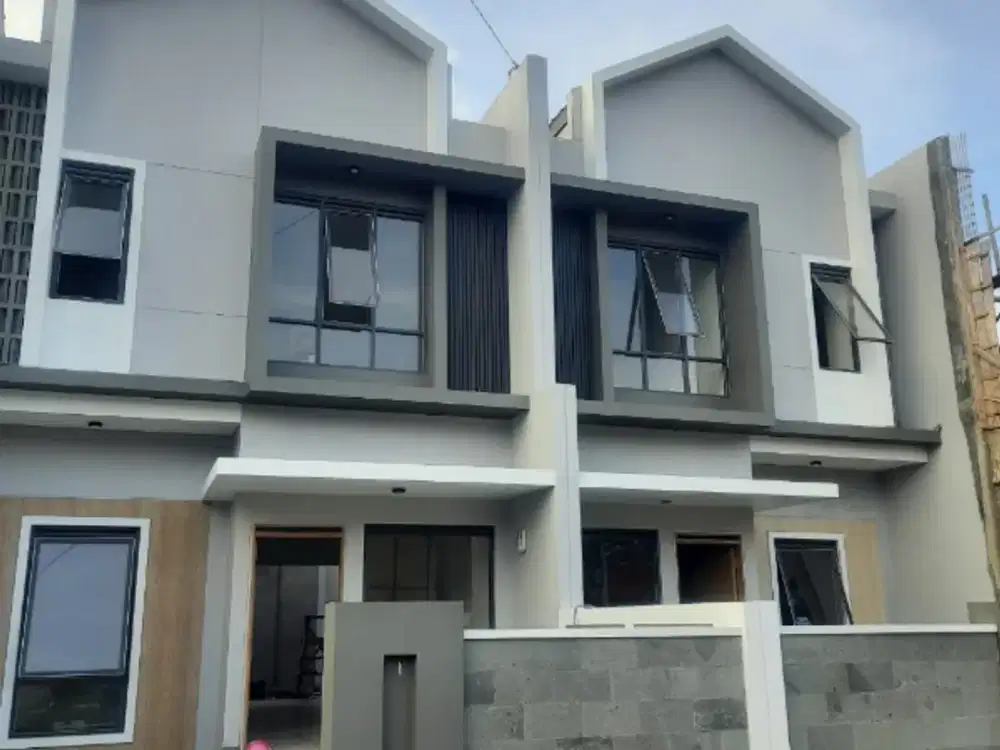 Dijual Rumah Baru Lux Minimalis 2Lt di Kompl Dkt Jl Sukarno Hatta Bdg