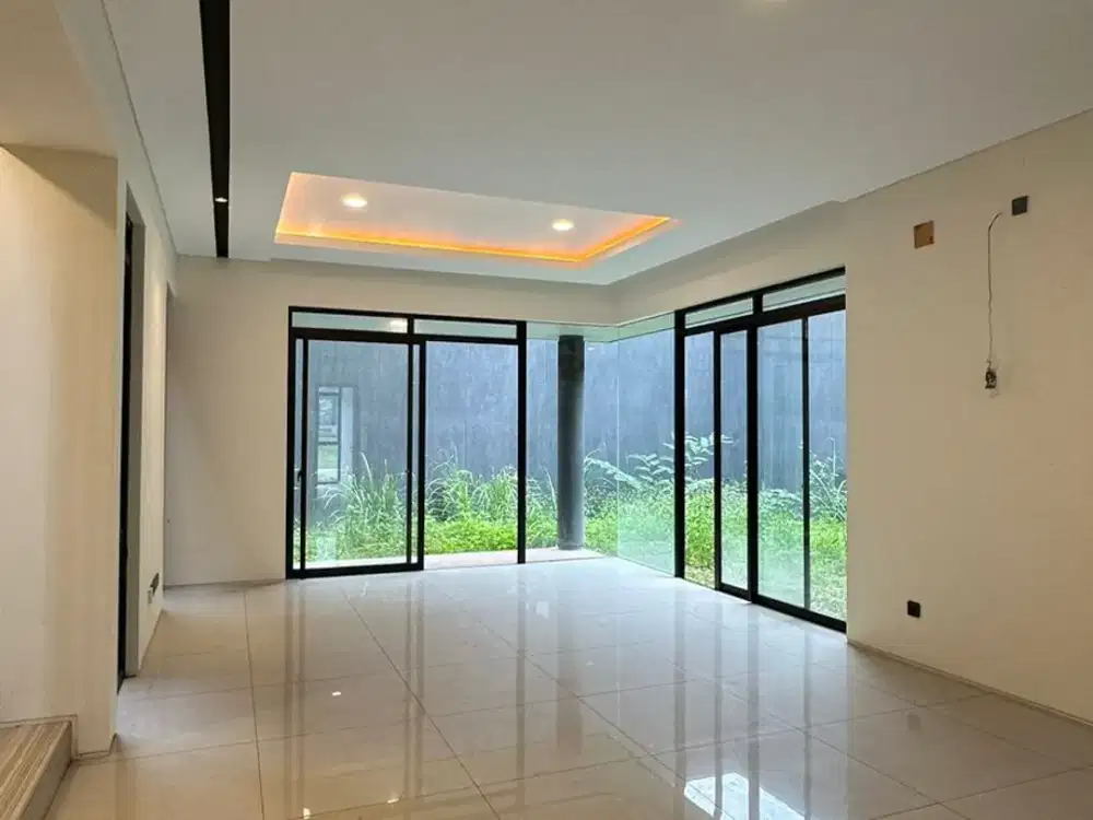 Disewakan Rumah Mewah Baru di Kota Baru Parahyangan
