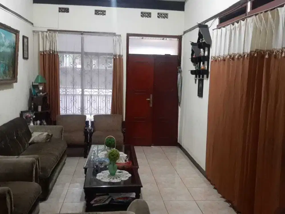 Dijual Rumah 1,5 Lantai Dekat Ke Pasar Tradisional Pola Cijerah