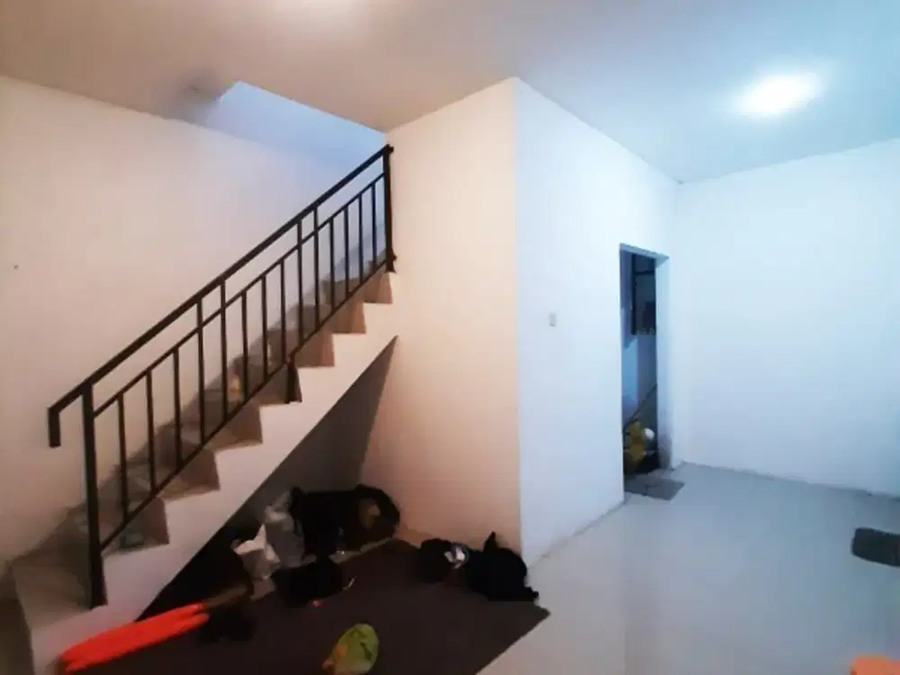 Dijual  rumah minimalis dlm cluster di jl Salak Raya Ciputat TangSel