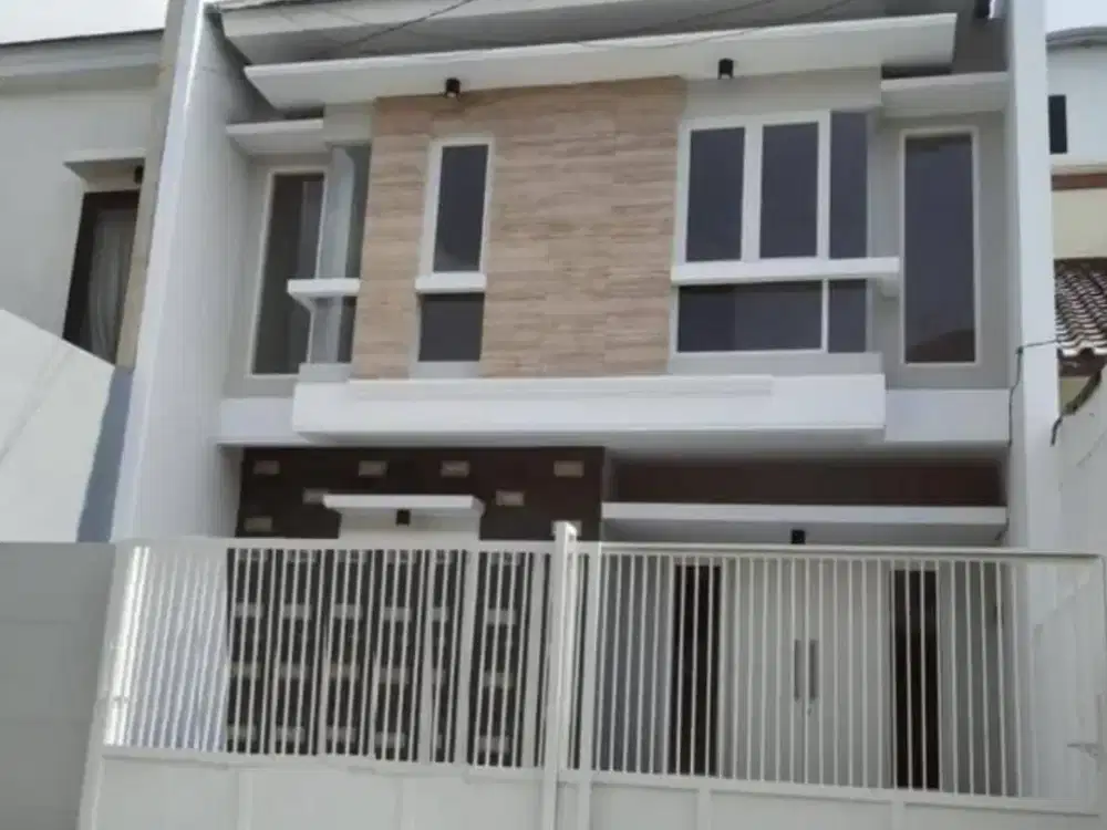 RUMAH BARU 2 LANTAI PURI MAS, ROW 3 MOBIL