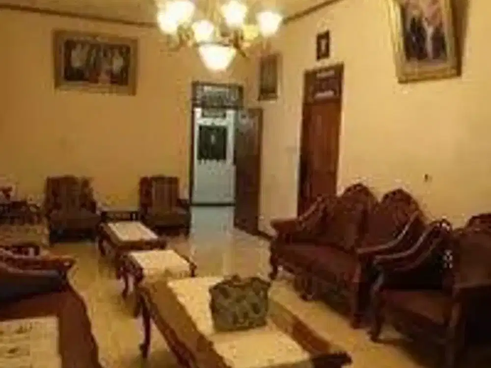Rumah Bagus 1 Lantai siap huni strategis pinggir jalan 2 mbl di condet
