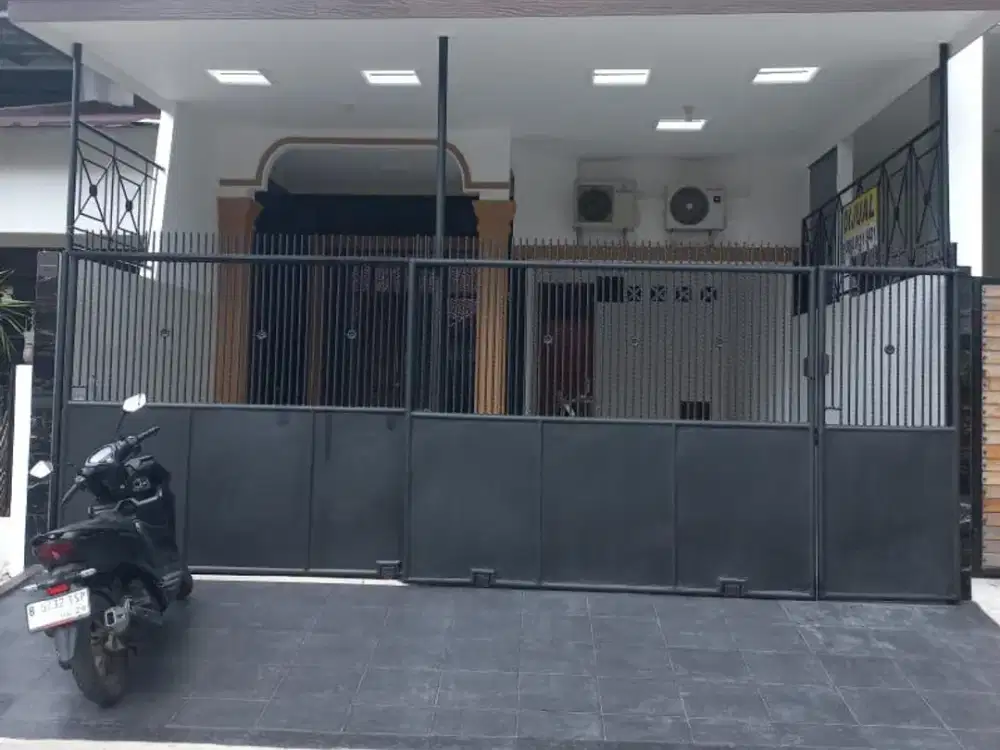 !️BARU RENOV!️ Rumah 2.5 lantai furnish di pondok kelapa. Cakep banget