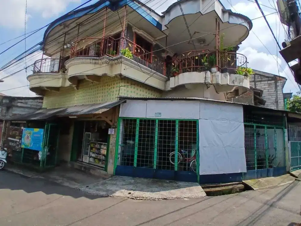 Dijual Rumah Warung dan 1 Kontrakan