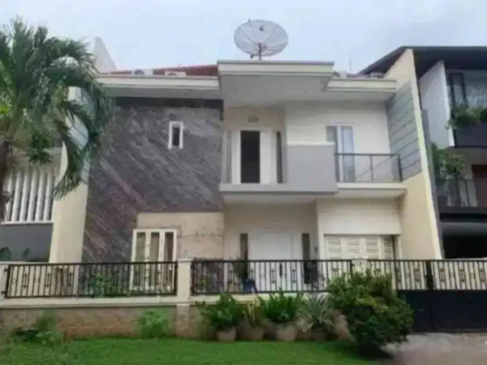 Rumah Eastwood, Citraland row Jalan Boulevard 12 meter