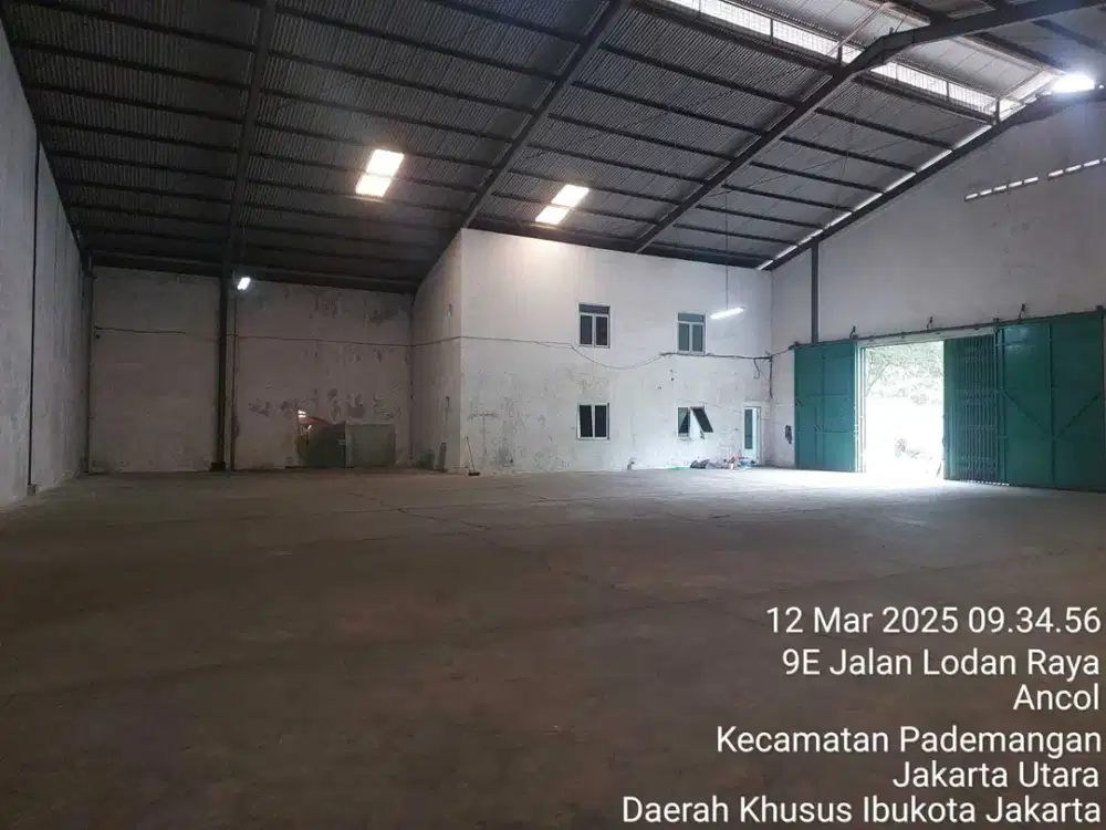 For SALE  GUDANG berikut kantor di  Jln Lodan Raya