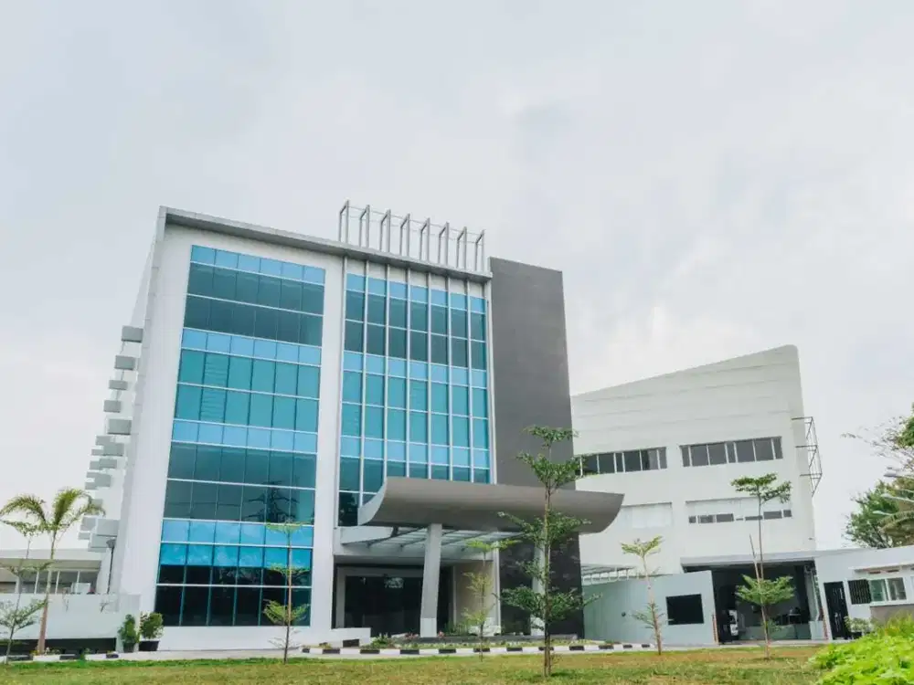 Dijual Gedung Komersial 4 Lantai Dekat Pintu Tol di Kota Bandung