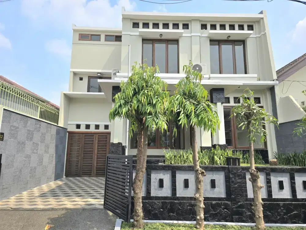 RUMAH HOMIE 2.5 LANTAI SIAP HUNI BINTARO SEKTOR 3 MANDAR CAMAR CIKINI