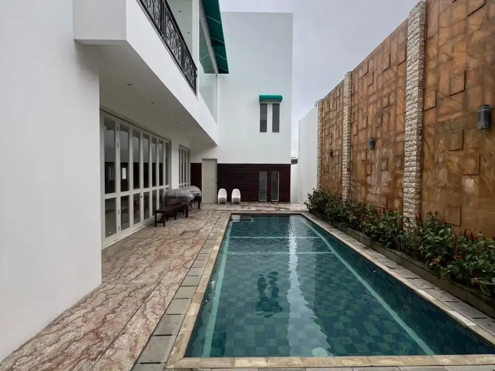 Dijual Villa Mewah Baru Renov Lokasi di Pecatu