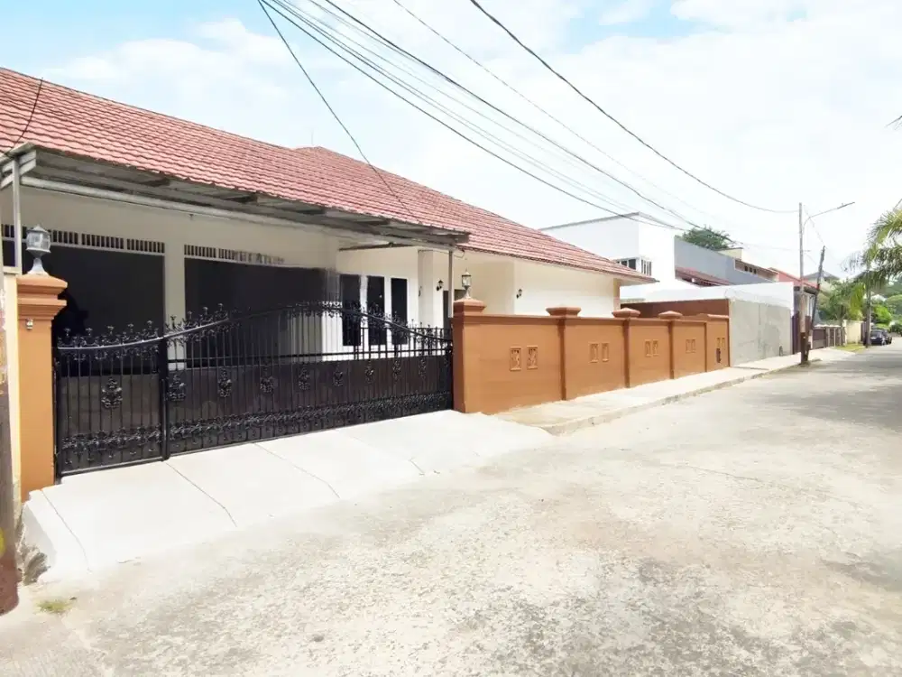 Sewa Rumah Dalam Komplek di Cilandak Cocok Untuk Kantor