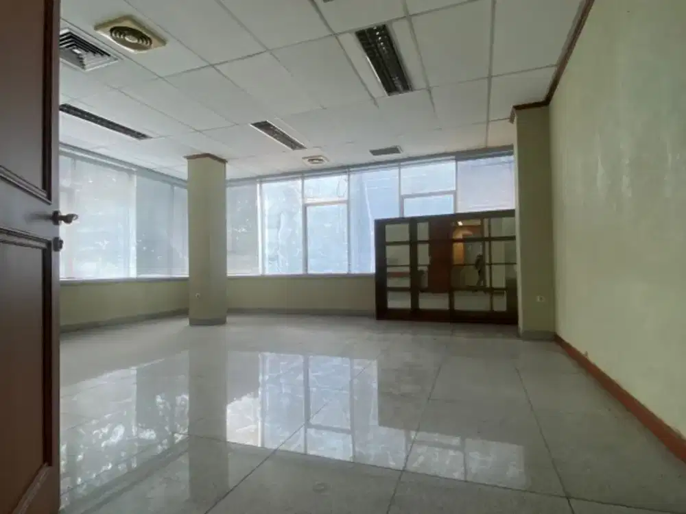 Dijual / Disewa Gedung Perkantoran Kebayoran Jakarta Selatan