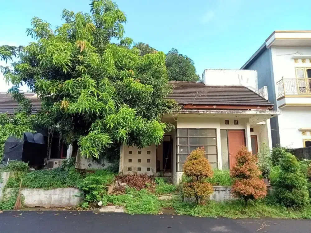 Rumah Hitung Tanah di The Address Cibubur Akses Jalan Lebar