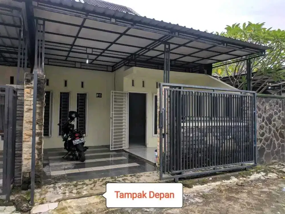 Kamar tidur 3 dan kamar mandi 2 dekat unej